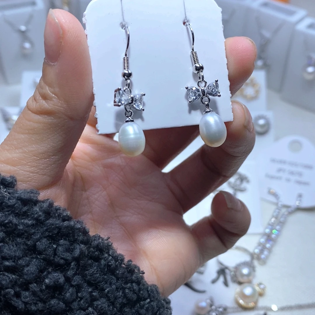 淡水珍珠未镶嵌耳饰