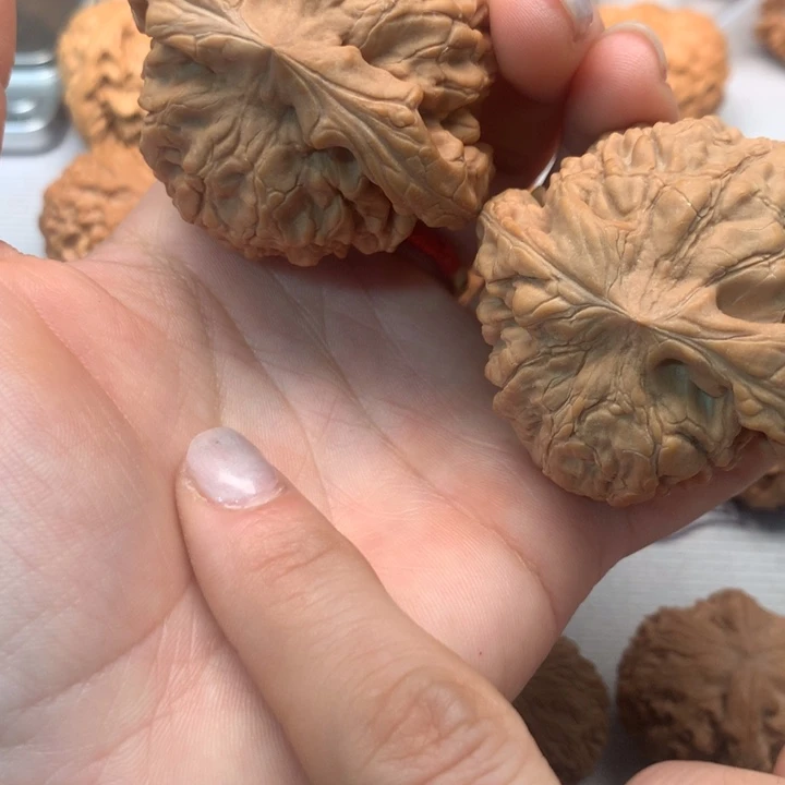 文玩核桃把件全品龙鼎51