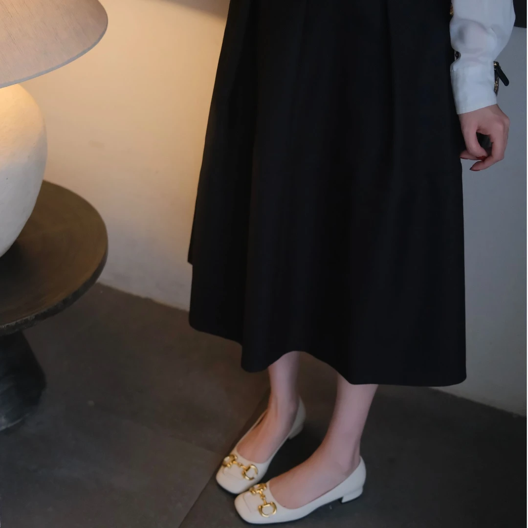 希娜 素静生活 高腰压褶A版赫本半身裙