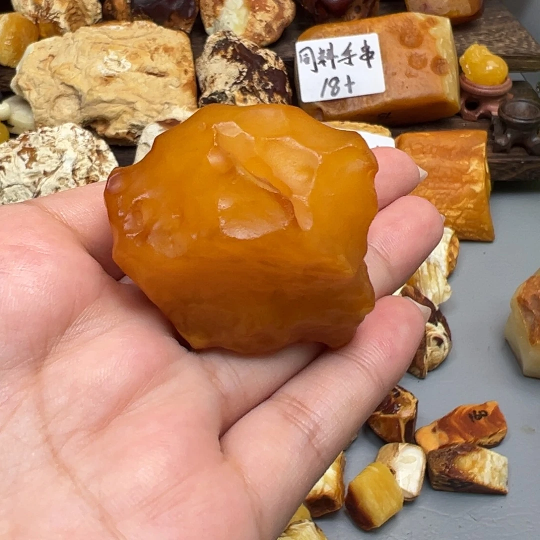 用***4未镶嵌定制琥珀蜜蜡