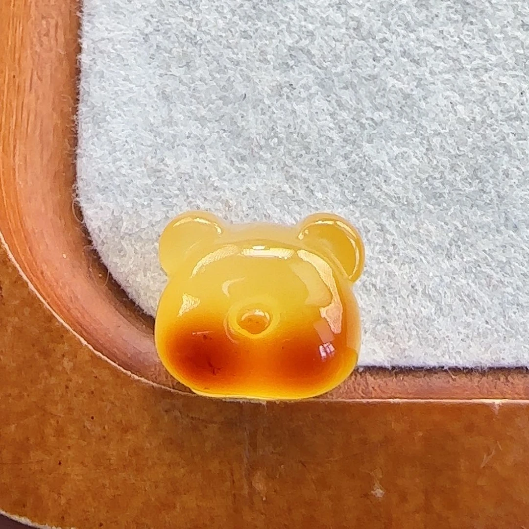 未镶嵌琥珀珠宝奇石