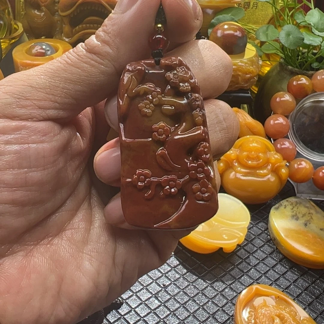 石英质玉未镶嵌颈饰
