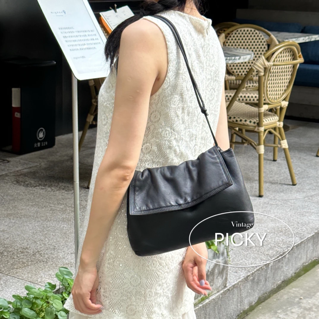 95新 LOEWE/罗意威 黑色 全皮 logo 两用 单肩包 斜挎包