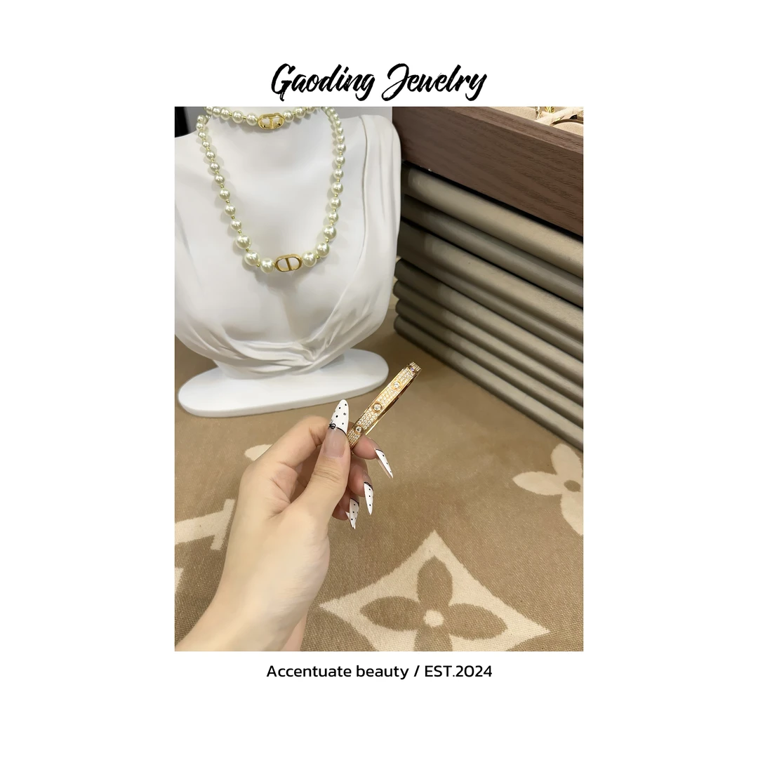 《WW》 高定满天星宽有主石 气质轻奢百搭SZ54时尚复古镯围巾