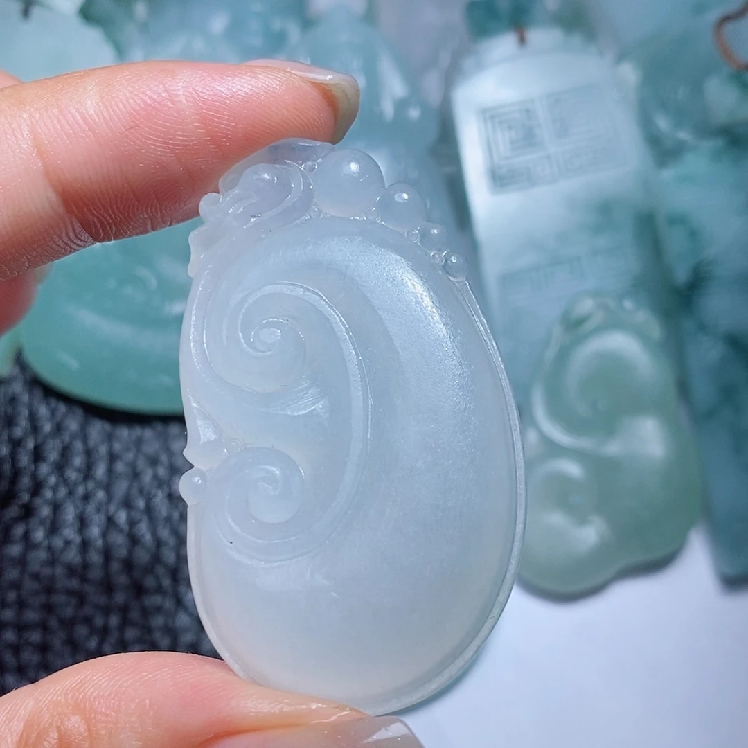 定制翡翠未镶嵌毛货付款后确认抛光