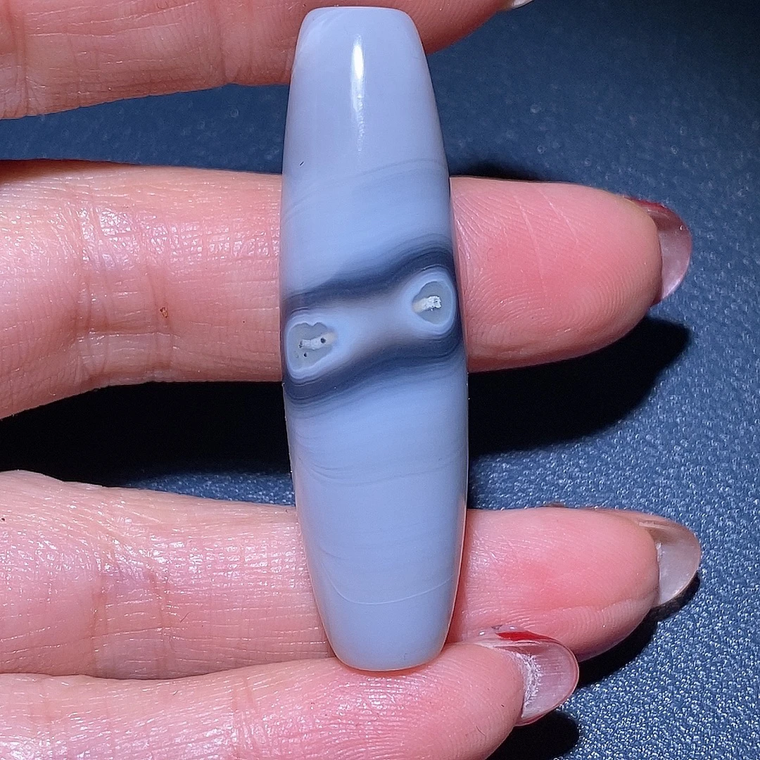 天然灰蓝色对眼玛瑙吊坠挂件，尺寸14×49.7mm左右
