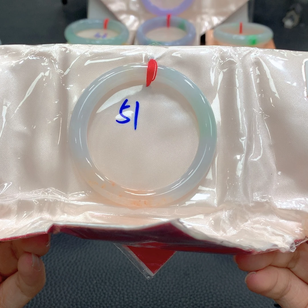 翡翠未镶嵌手镯翡翠