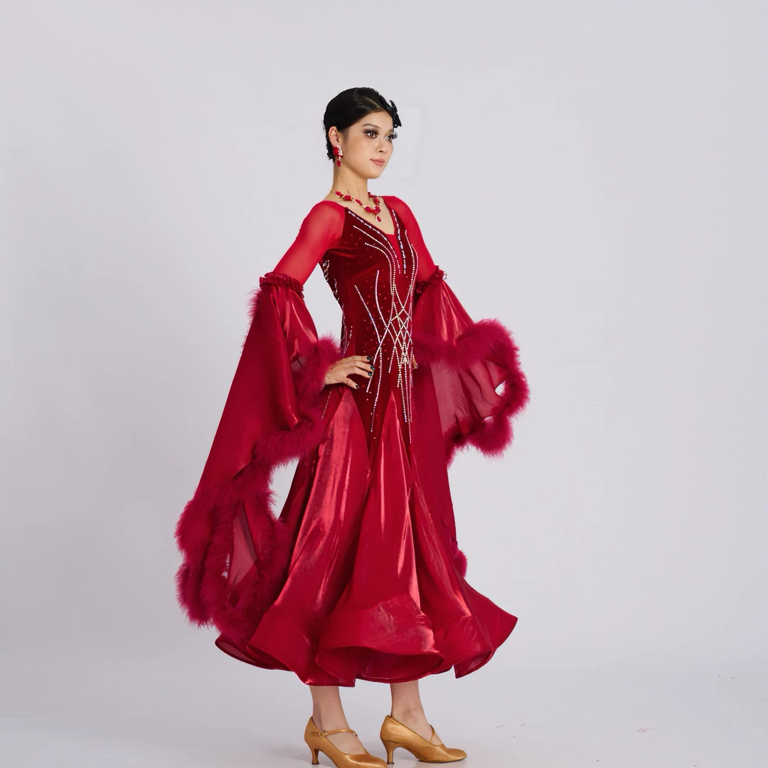 薇拉新款重工八米火鸡毛丝绒满钻两层裙摆表演服飘大袖飘LY0136