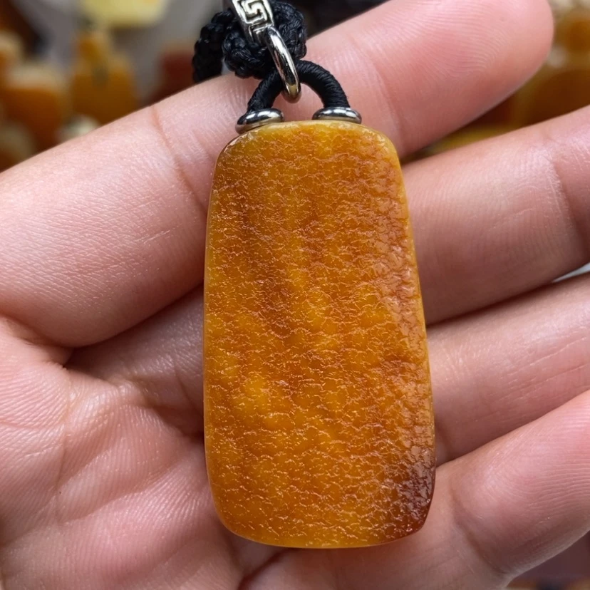 【闪购商品】琥珀颈饰未镶嵌