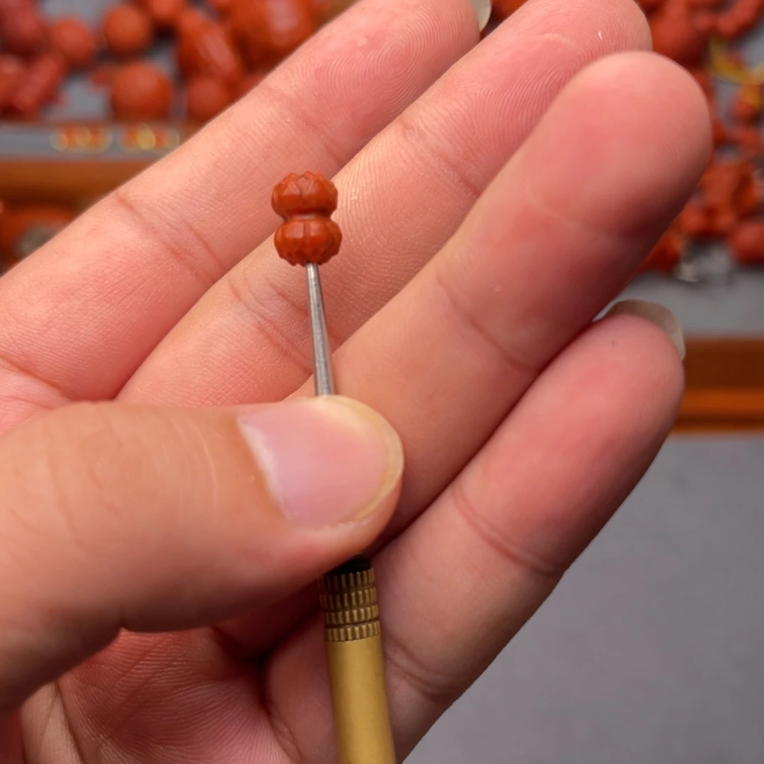 未镶嵌配饰南红玛瑙