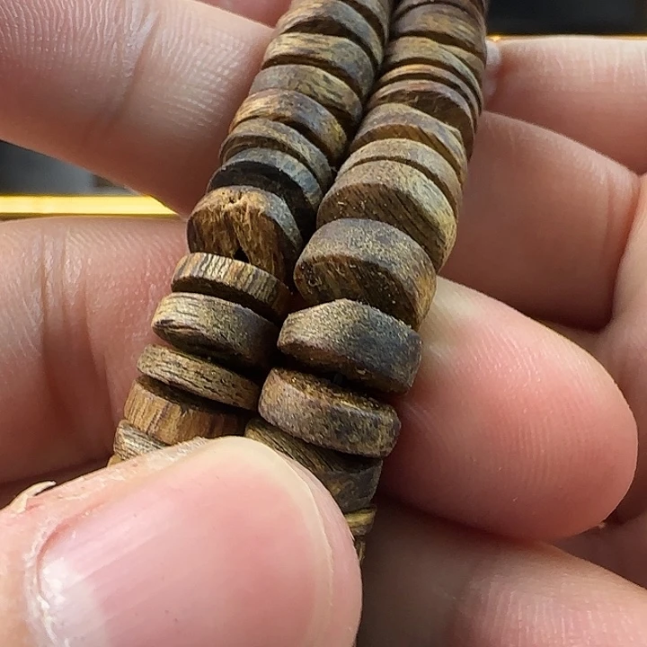 沉香沉香碎屑018卡9厚片珠