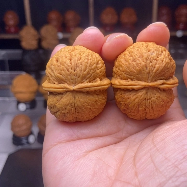文玩核桃吊坠2脑纹元宝