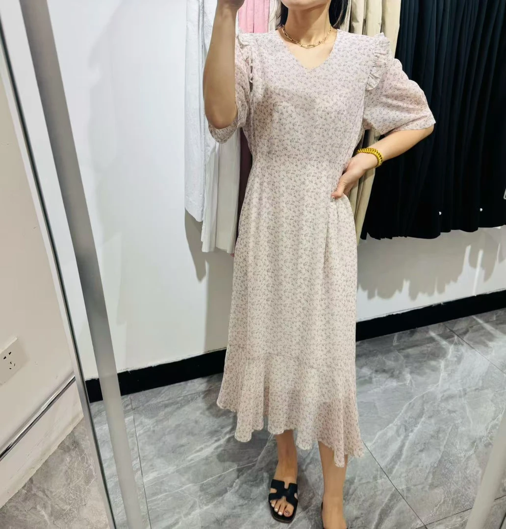 连衣裙碎花气质显瘦夏季百搭