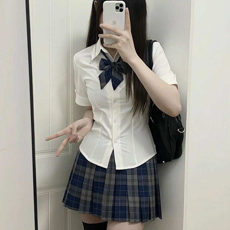 胡烈娜原创设计春夏学院风修身显瘦V字辣妹长短袖jk收腰白衬衫女