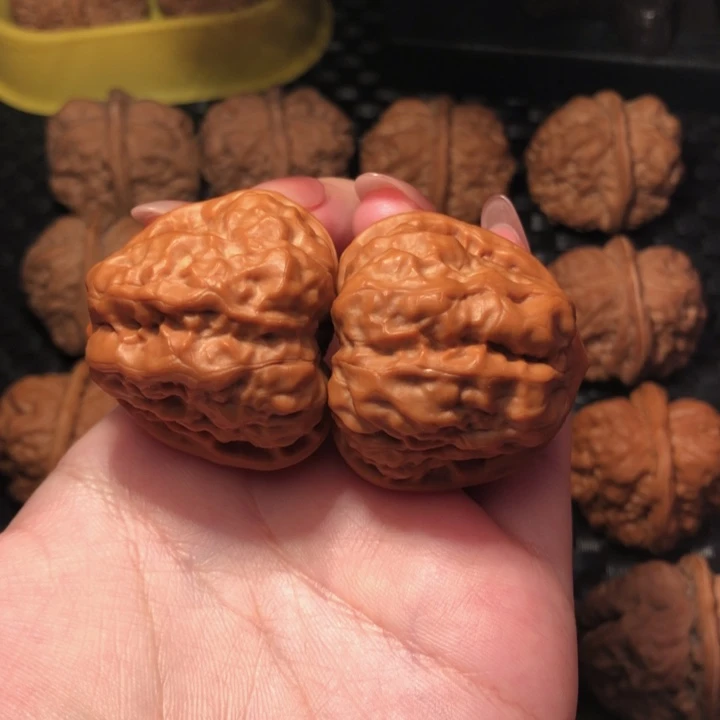 ****鞋把件文玩核桃蛙王