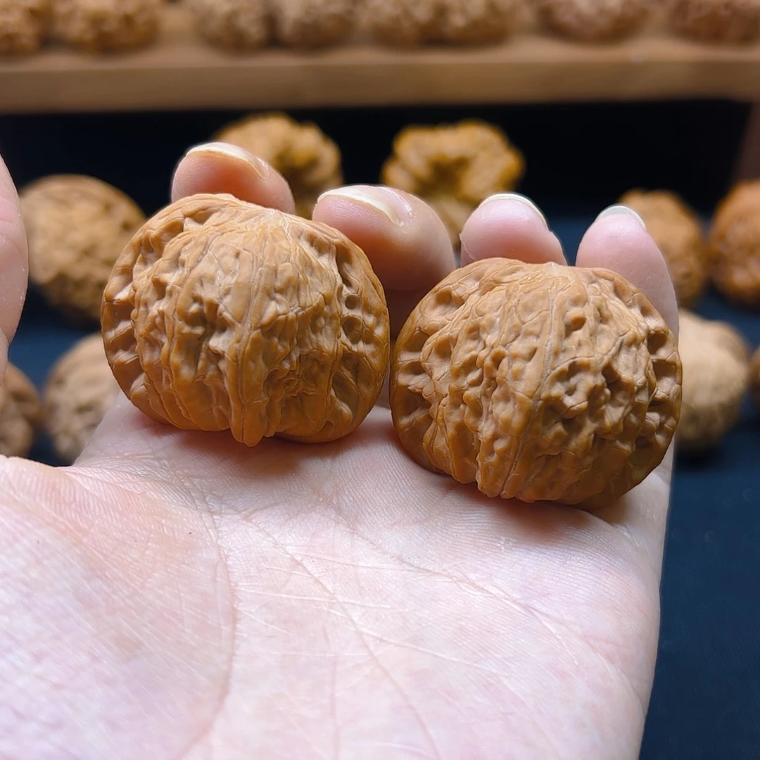 把件核桃山地磨盘40全品