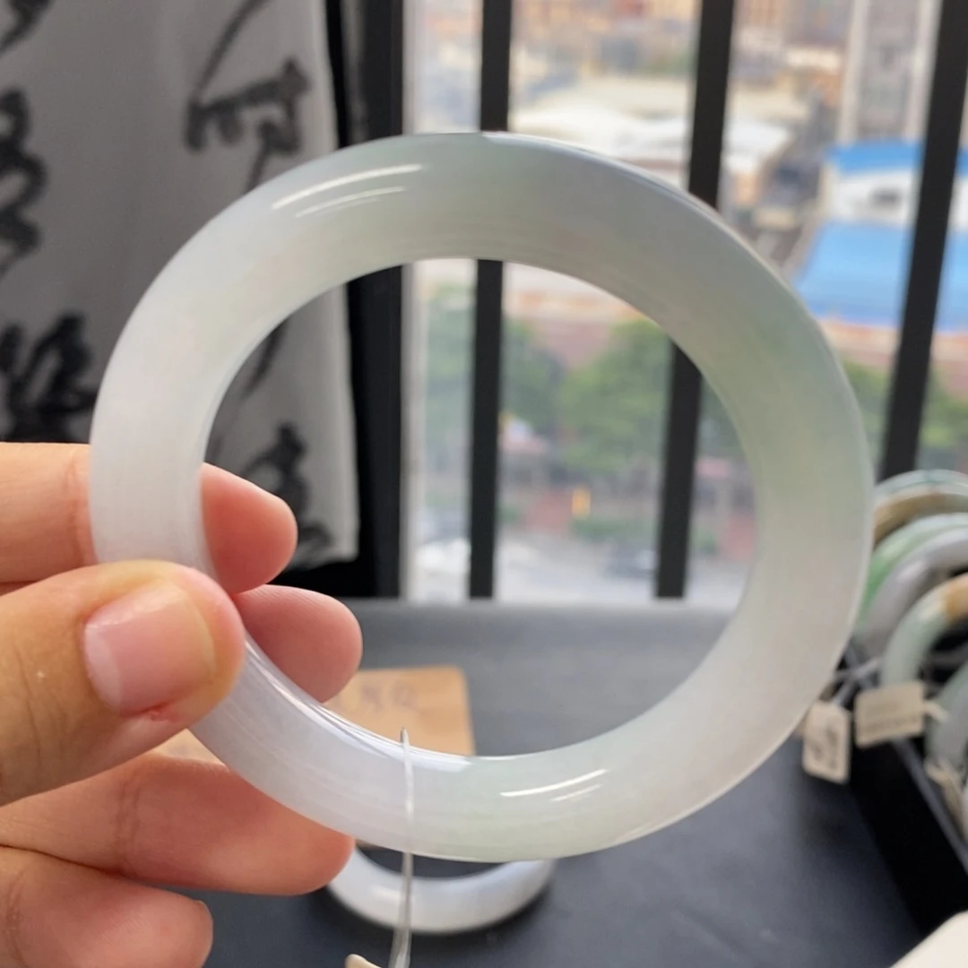翡翠手镯未镶嵌中*中买断价