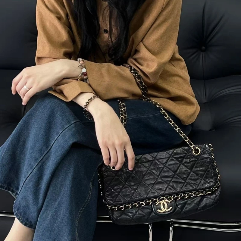 95新 Chanel/香奈儿 黑金滚边机场单肩斜跨包 底长28 16开