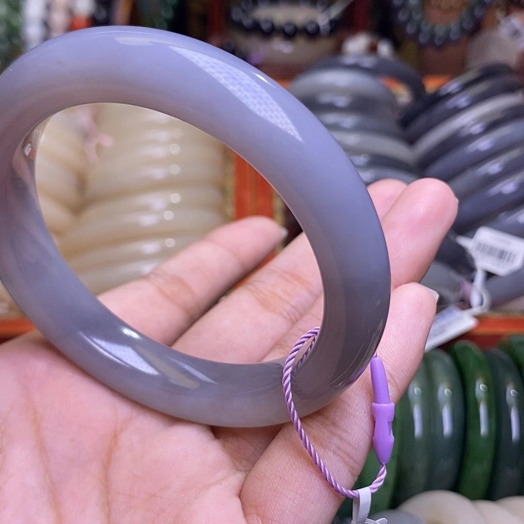 颈饰未镶嵌和田玉老矿料烟紫手镯56孤品