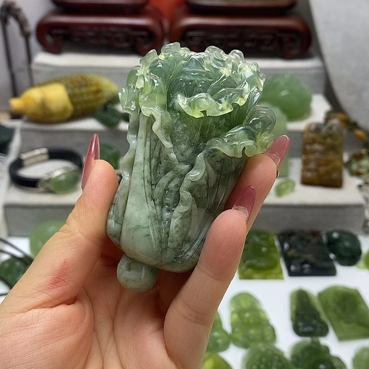蛇纹石玉未镶嵌手把件