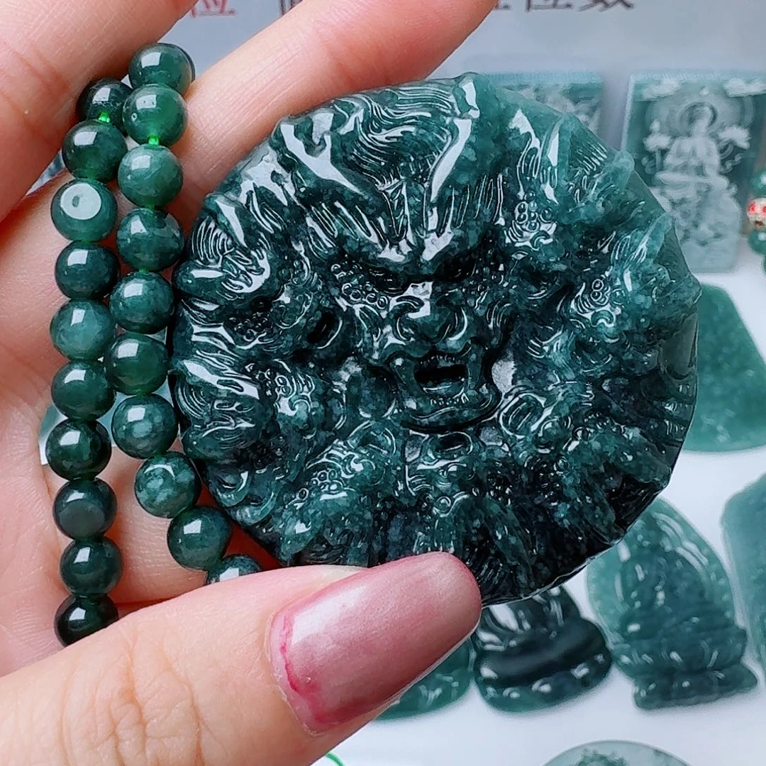 翡翠未镶嵌颈饰111