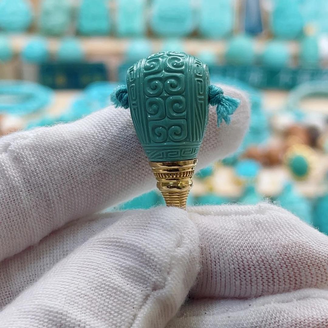 绿松石18K金镶嵌珠宝奇石