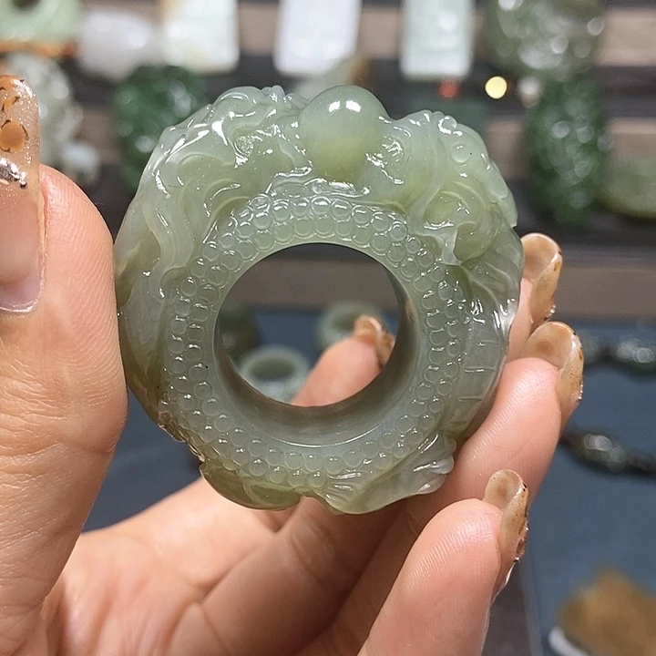 和田玉挂件未镶嵌