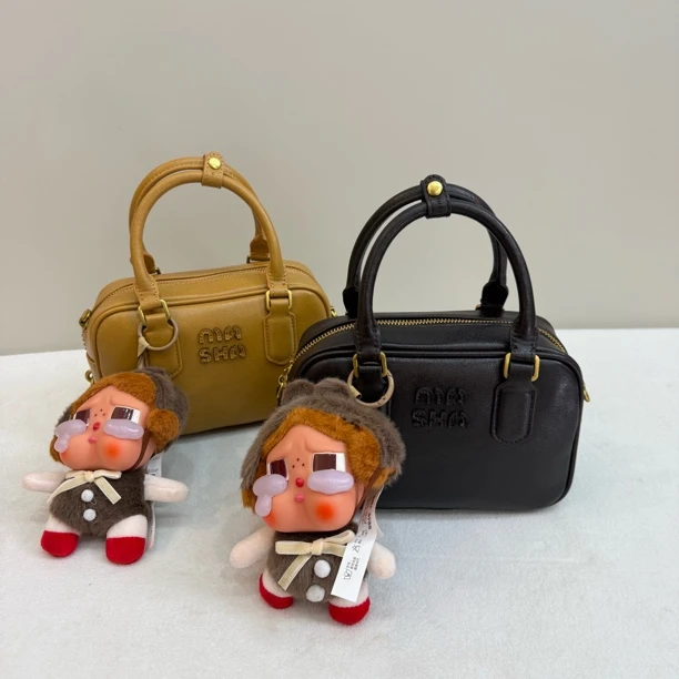 新款女包高级感手提小包时尚百搭单肩斜挎包保龄球包