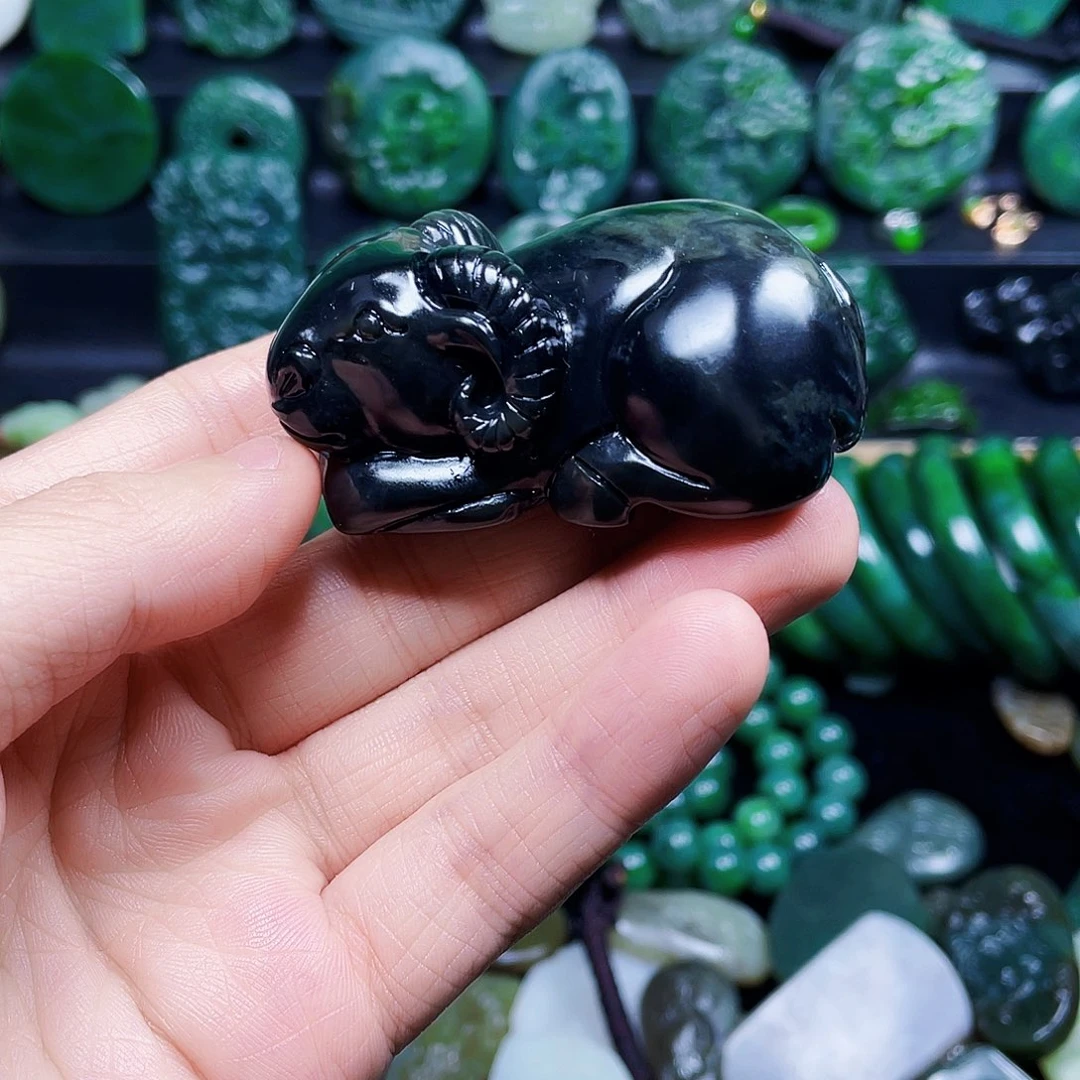 和田玉未镶嵌珠宝半成品