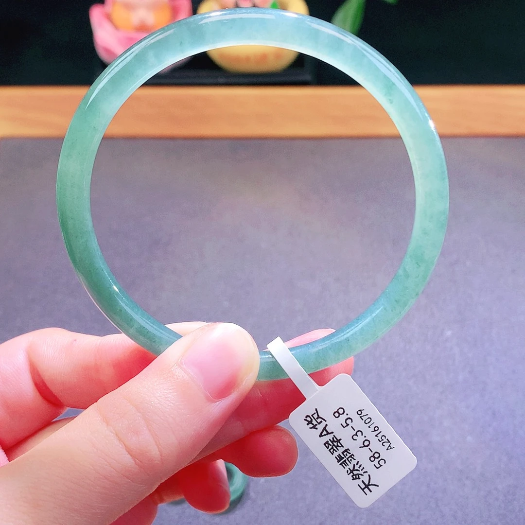 翡翠未镶嵌手镯天然翡翠