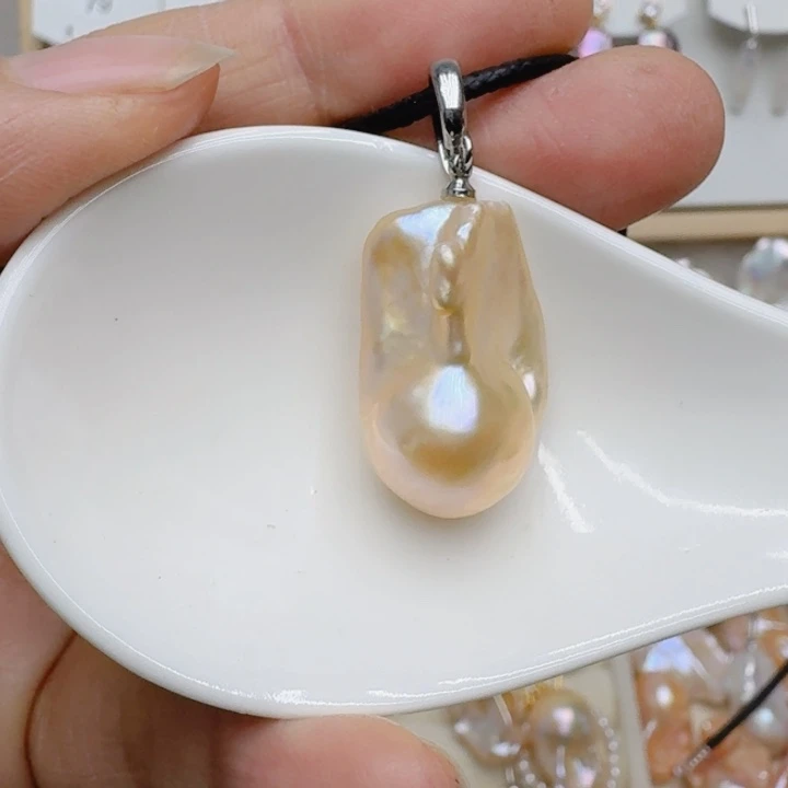 淡水珍珠未镶嵌颈饰