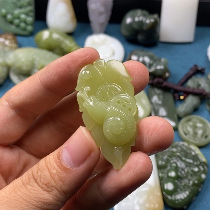 s***m未镶嵌和田玉挂件