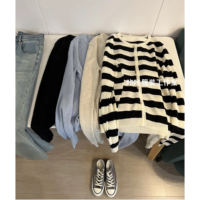 REKAYYAT”初见“绵羊毛韩系时尚百搭宽松圆领长袖针织开衫上衣