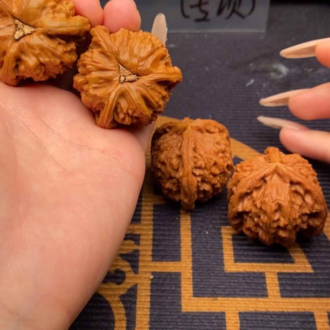 多****吊坠文玩核桃白狮子