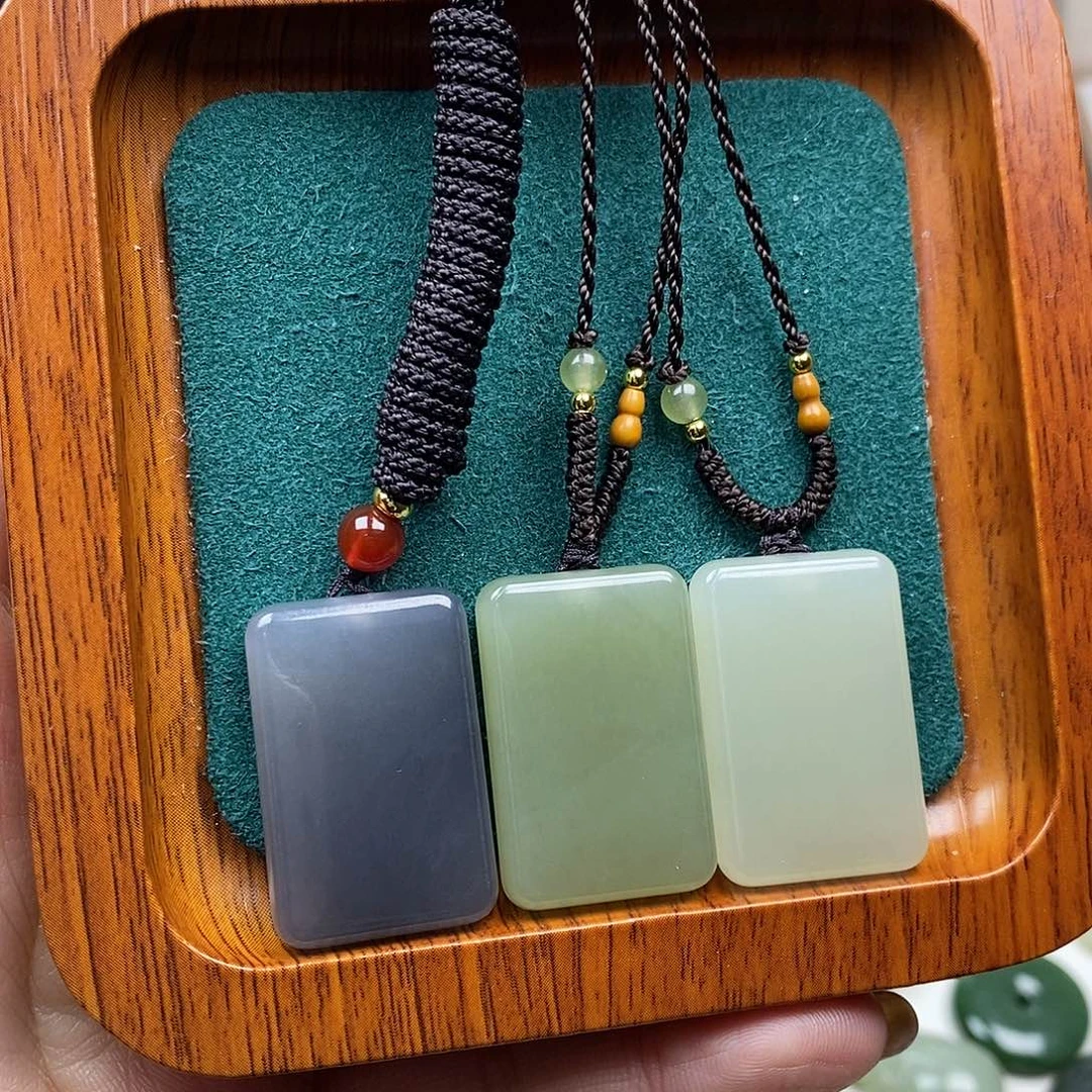 和田玉未镶嵌颈饰平安无事牌多样性发1件