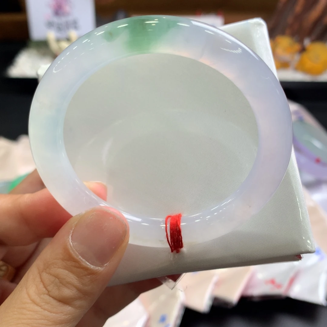 翡翠未镶嵌手镯52.3美人条