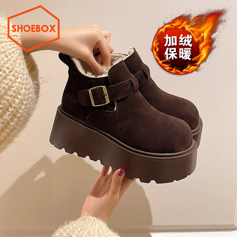 达芙妮旗下鞋柜增高厚底女鞋雪地靴2024冬季新款加绒勃肯鞋马丁靴