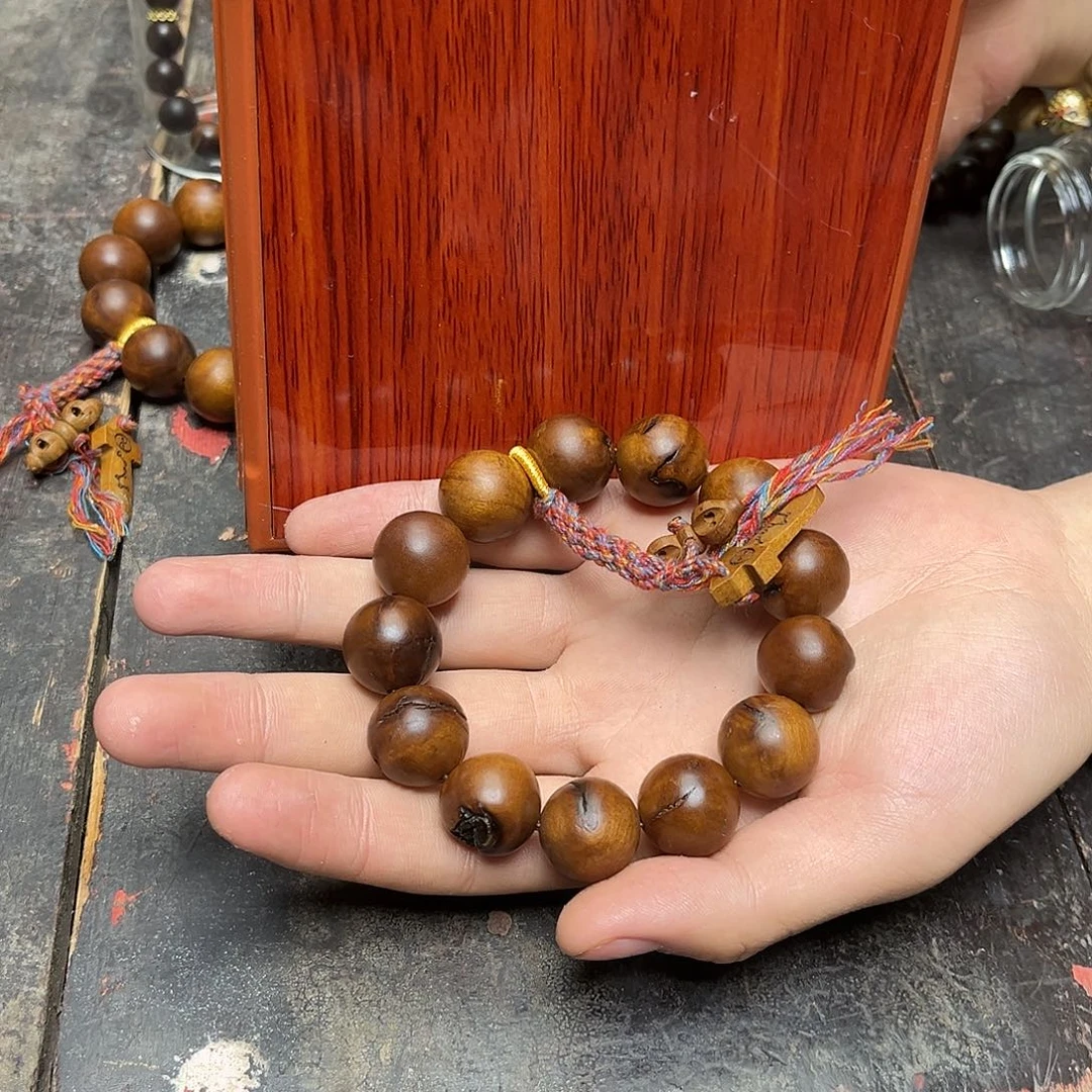 大叶紫檀（黑酸枝木类）