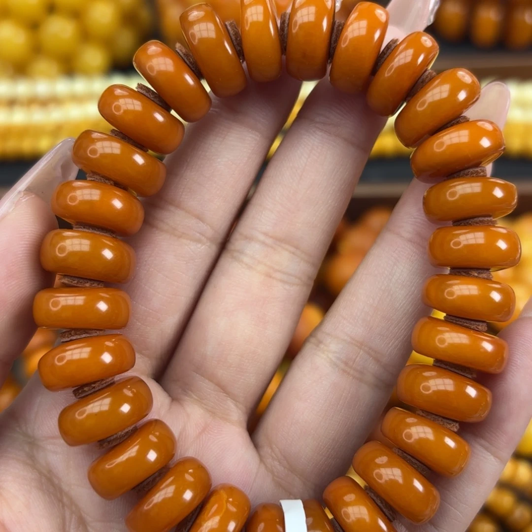 未镶嵌颈饰琥珀蜜蜡