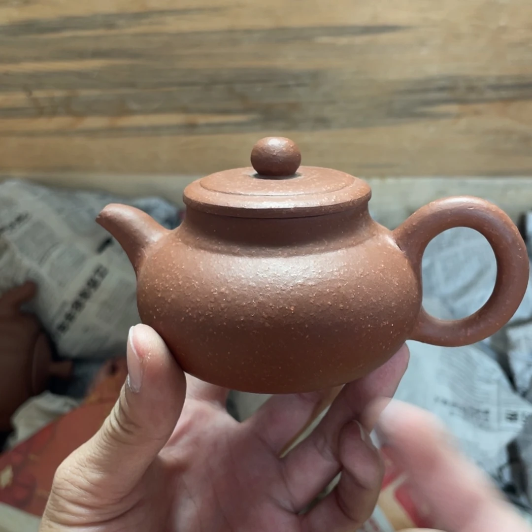 茶壶紫砂老厂紫砂壶一件。