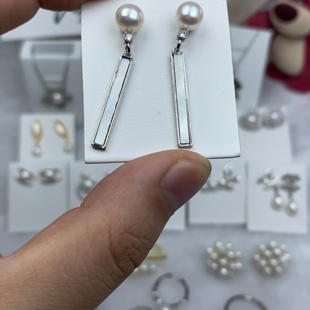 未镶嵌淡水珍珠耳饰