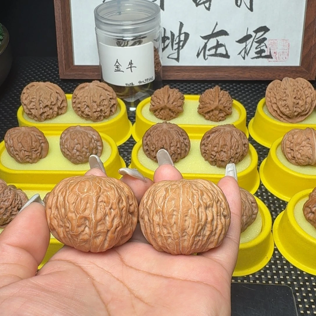 赒***生文玩核桃把件40铁锤妹妹