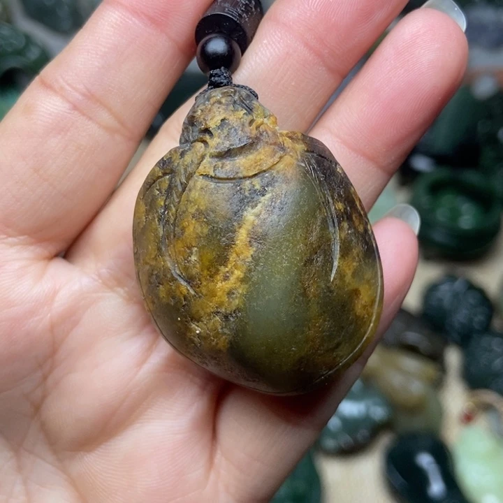 金***蛋和田玉未镶嵌颈饰