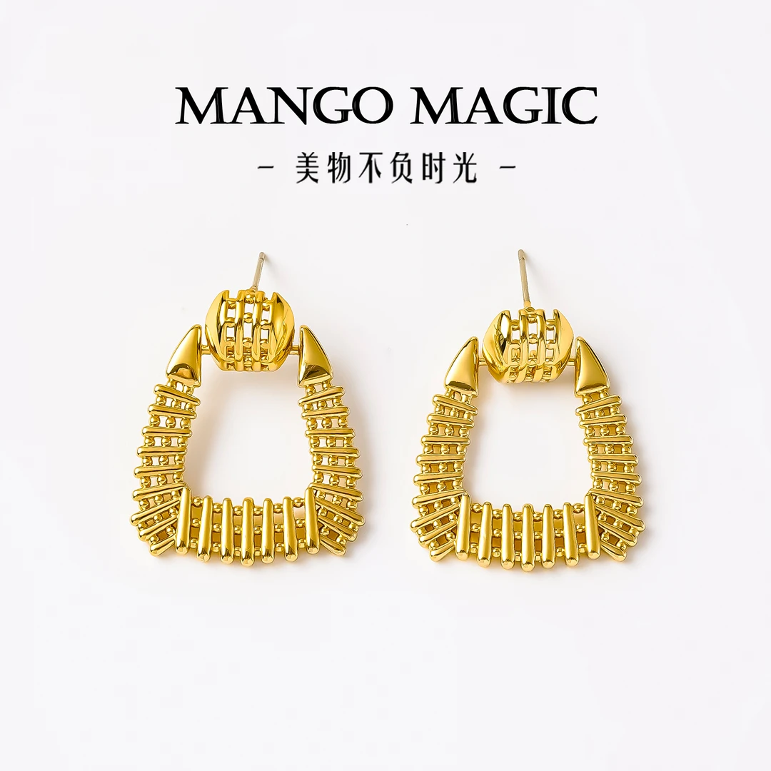 mango magic 铜合金耳饰 法式时尚小众气质复古表带链耳环9944