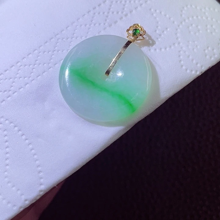 颈饰18K金镶嵌翡翠翡翠