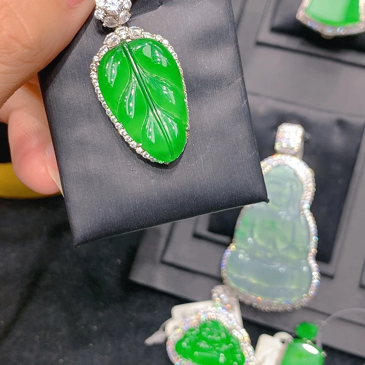 颈饰银S925镶嵌翡翠88632