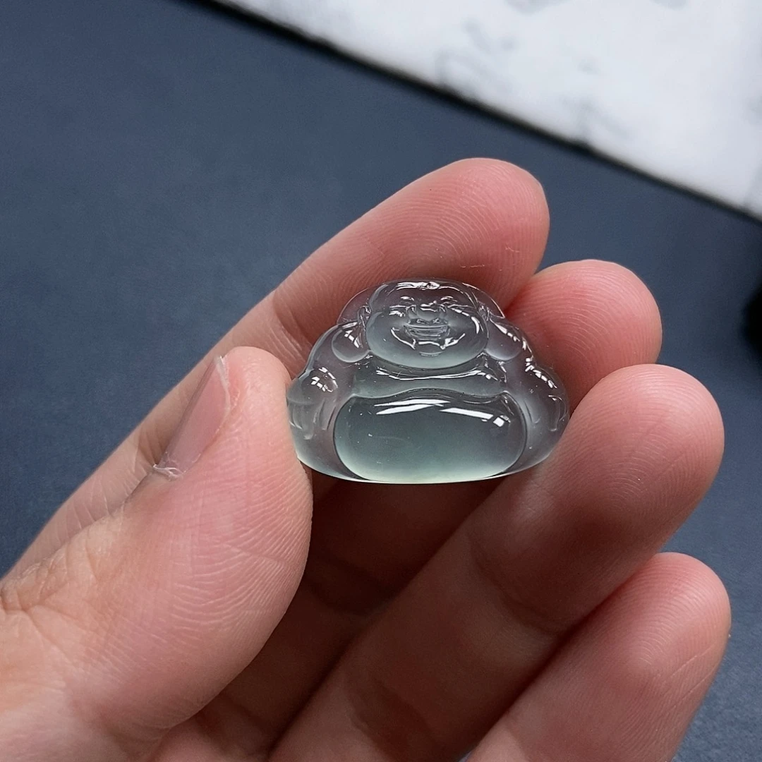 翡翠未镶嵌颈饰佛公