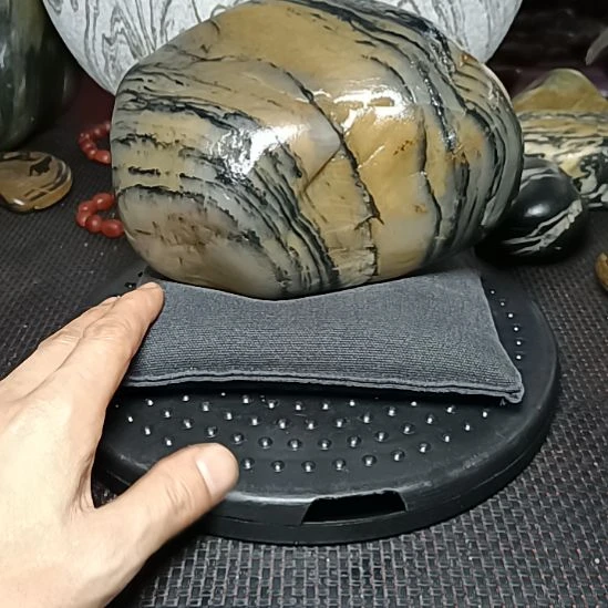 新疆金丝玉原石国画新疆金丝玉原石国画