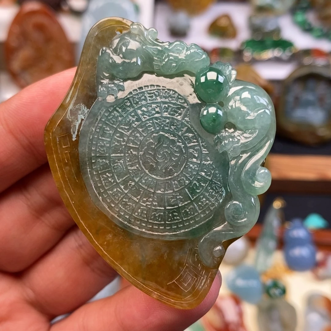 颈饰未镶嵌翡翠缅甸天然翡翠挂件