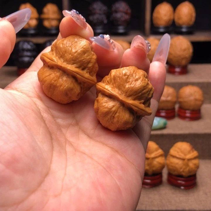 橄榄核吊坠13玉龙小金蟾32尺